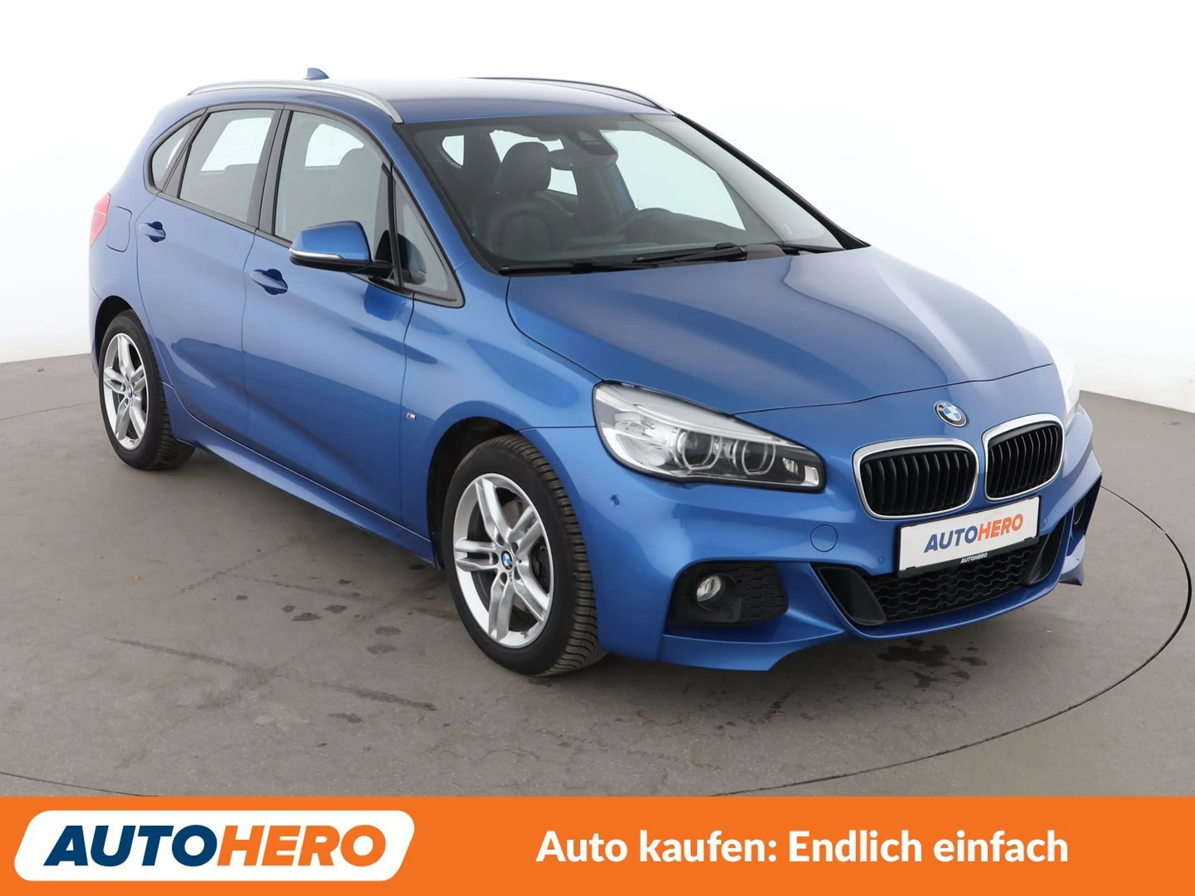 BMW 220 i Active Tourer M Sport Aut.*NAVI*PDC* — photo 8