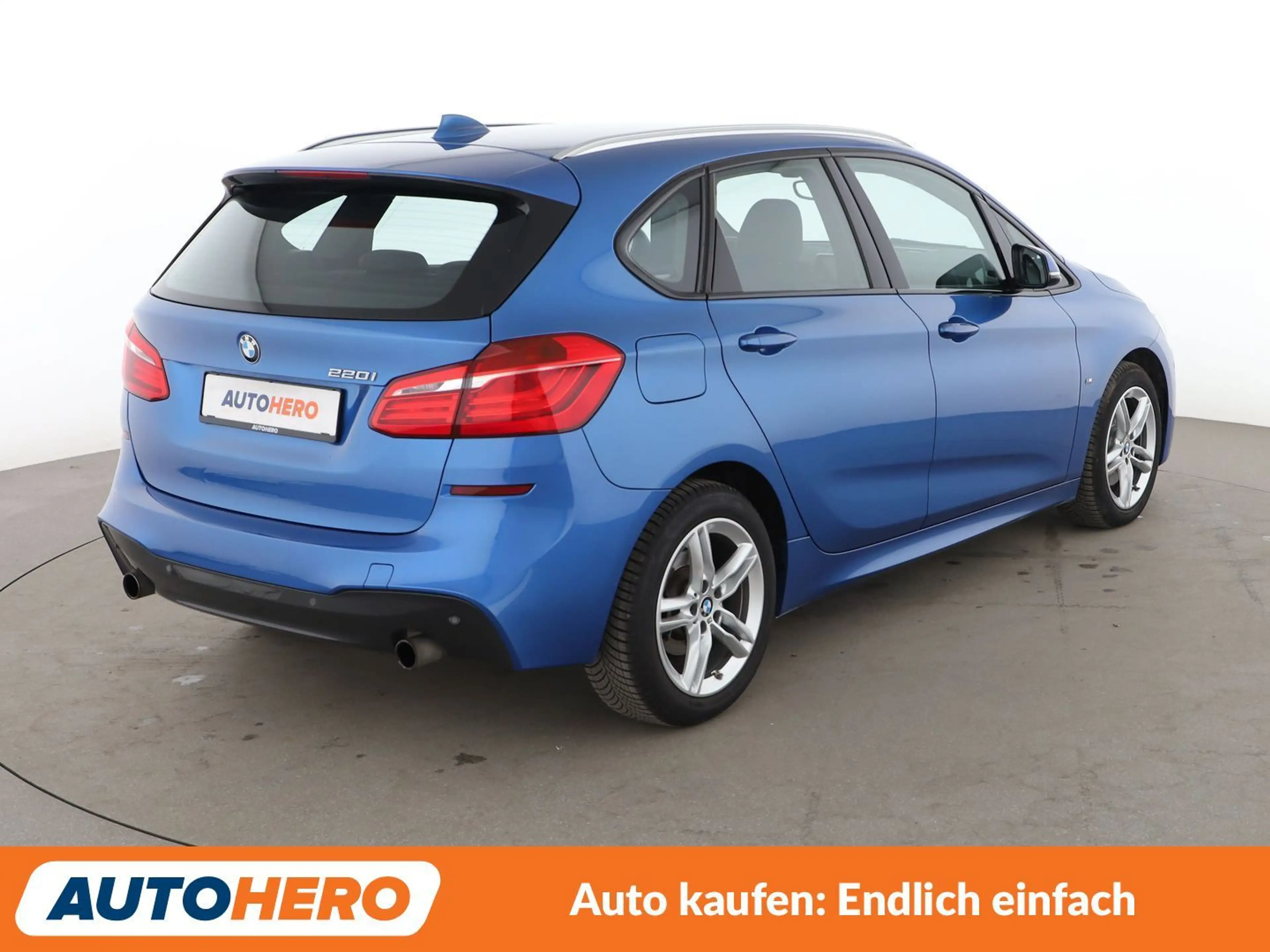 BMW 220 i Active Tourer M Sport Aut.*NAVI*PDC* — photo 6