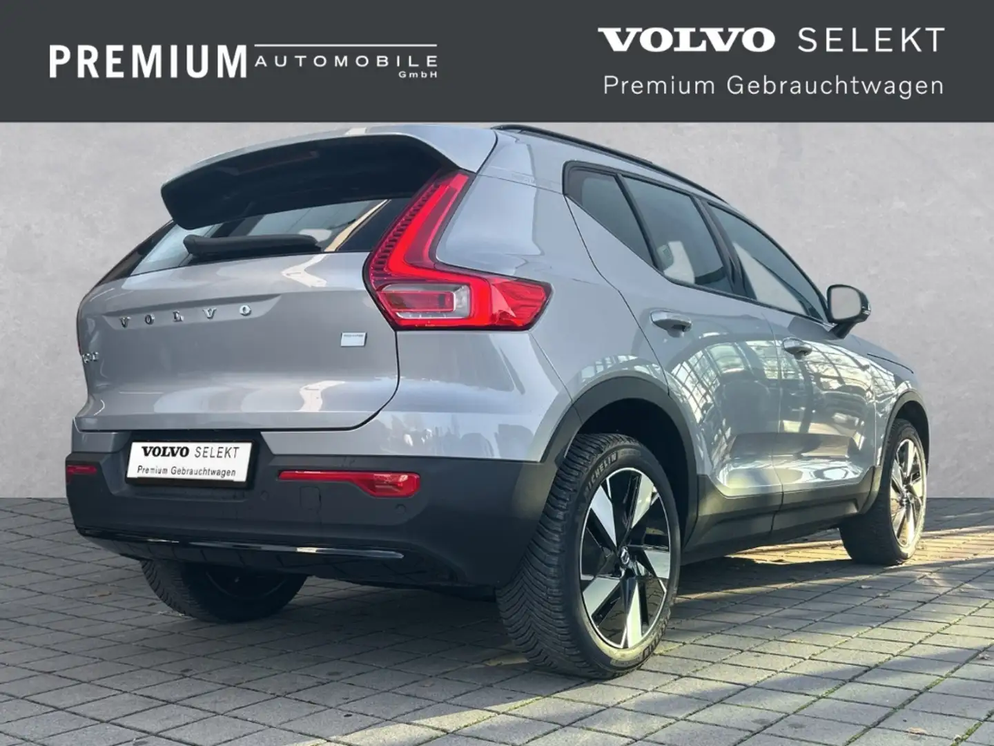 Volvo XC40 Plus Recharge Pure Electric 2WD Winter-Paket Silber - 2
