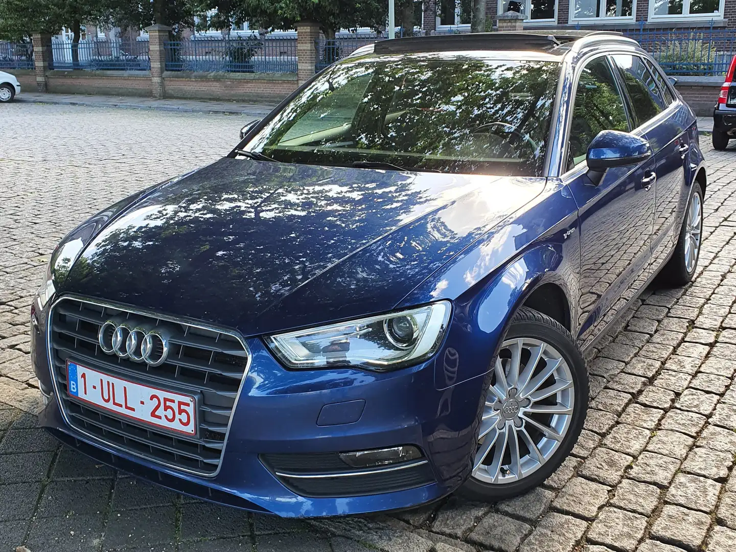 Audi A3 A3 1.4 tfsi Blauw - 1