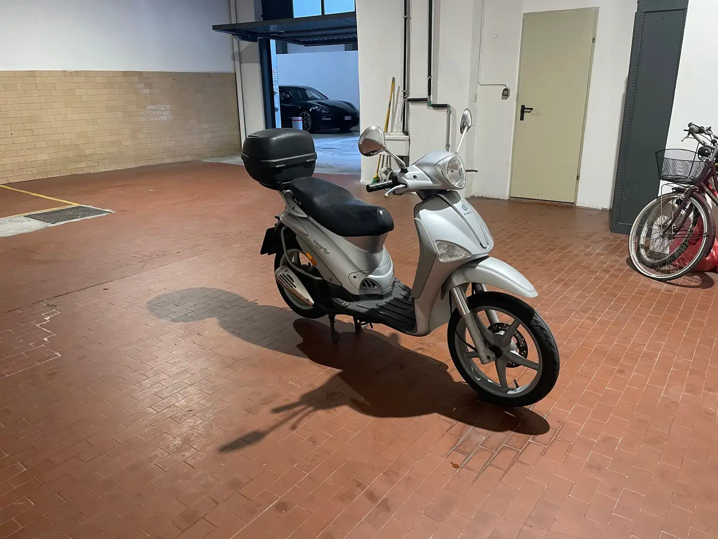 Piaggio Liberty 125 Argento - 1