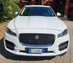 Jaguar F-Pace F-PACE 2,0d 180CV AWD PRESTIGE Bianco - thumbnail 2