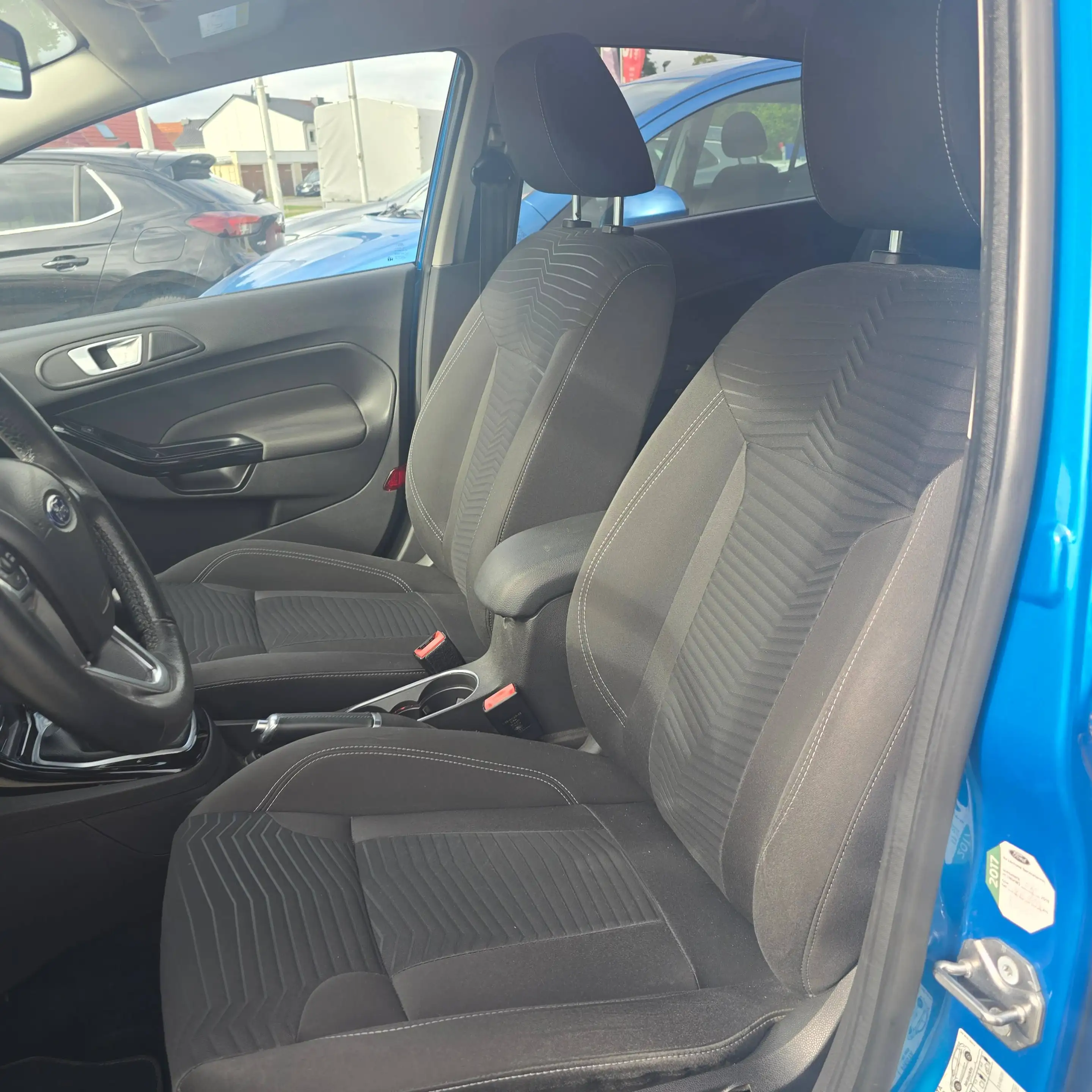 Ford Fiesta Titanium — photo 4