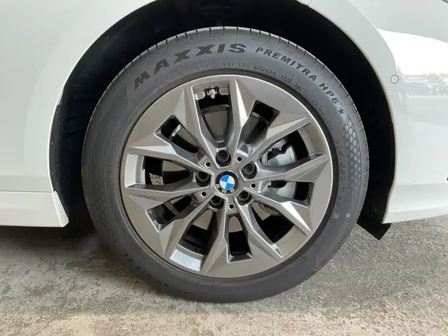 BMW 1 Series view 12