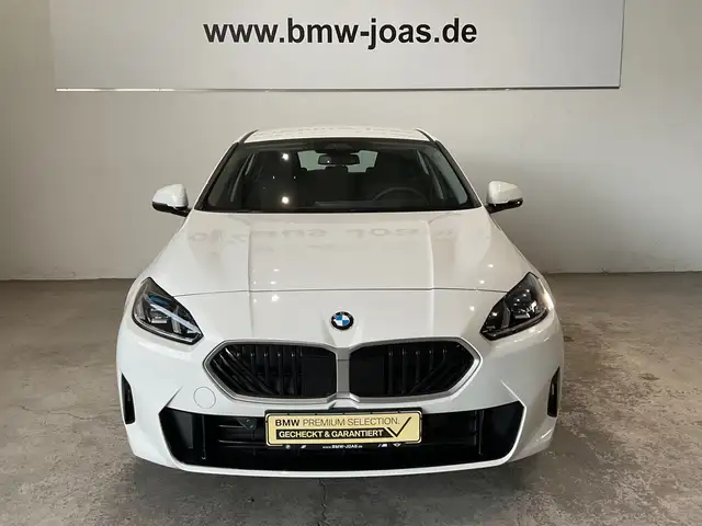 BMW 1 Series view 2