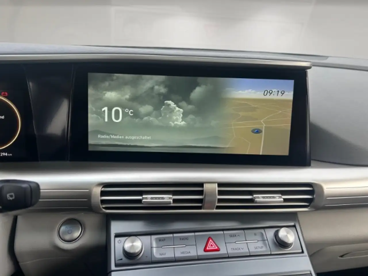 Hyundai NEXO Prime mit Schiebedach - DRESEN SONDERAKTION 10