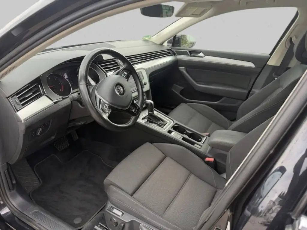 Volkswagen Passat Variant Passat | Massage | Ambiente | ACC | Kamera | TÜV Bild 10