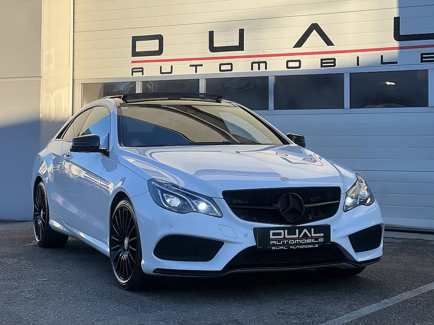 Mercedes-Benz E 220 CDI Aut./AMG-LINE/PANO/LED/NAVI/RFK Blanc - 2