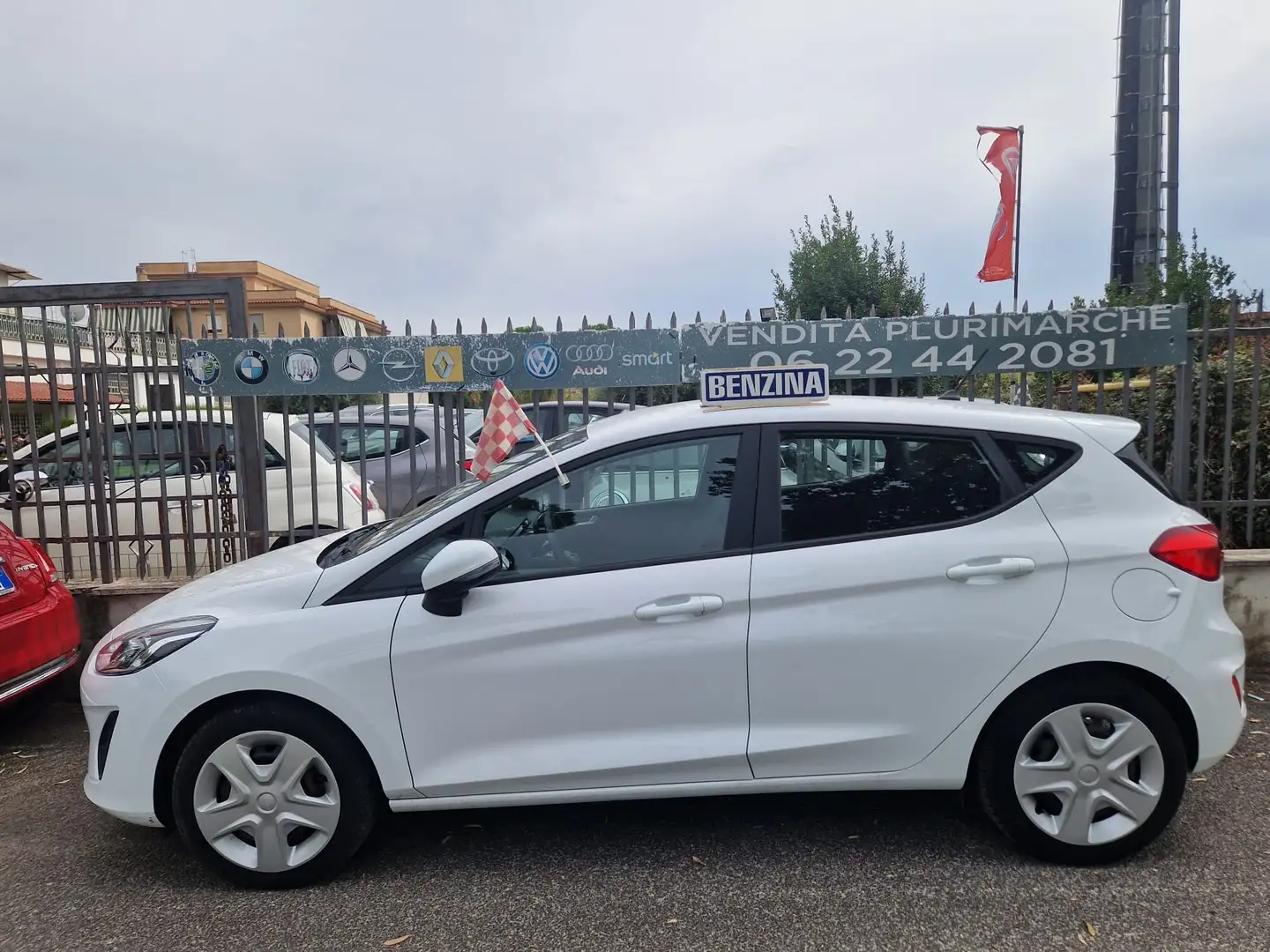 Ford Fiesta VII 5p 1.1 Plus 85cv EURO 6b uniprò 46.000km Bianco - 1
