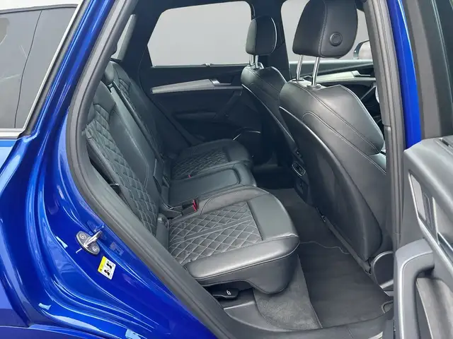 Audi Q5 view 13