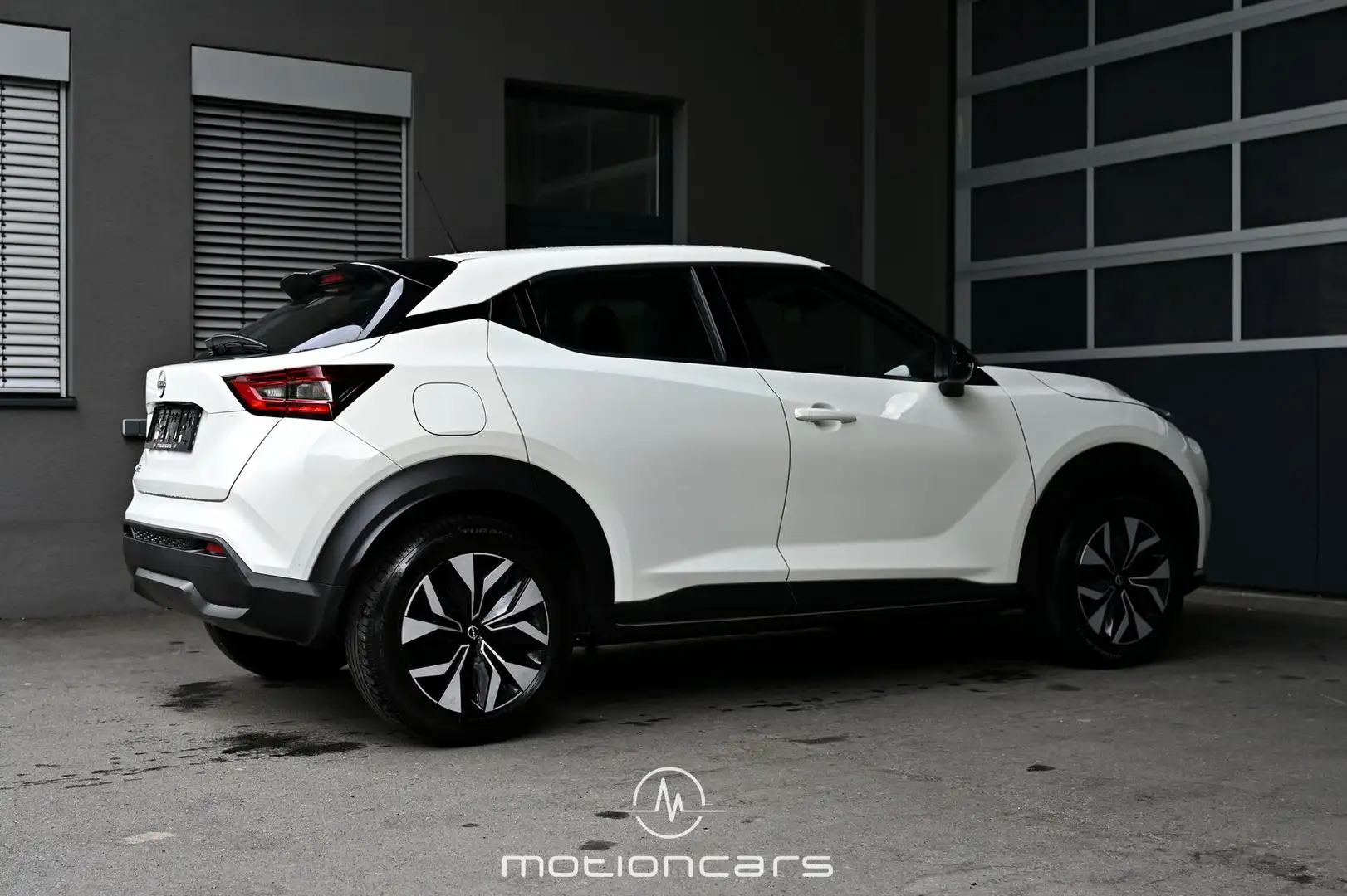Nissan Juke 1.0 DIG-T 114 DCT Acenta Pickerl NEU EXP € 15.067 Weiß - 2