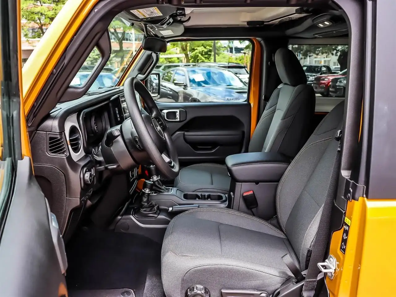 Jeep Wrangler снимка Jeep Wrangler