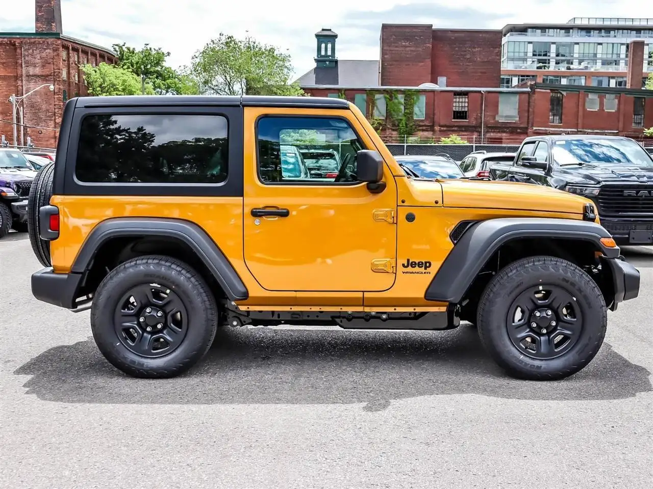 Jeep Wrangler снимка Jeep Wrangler