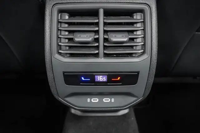 CUPRA Leon Sportstourer ST 2,0 TSI DSG 4x4 VZ - LAGER 245 ... Ansicht 17