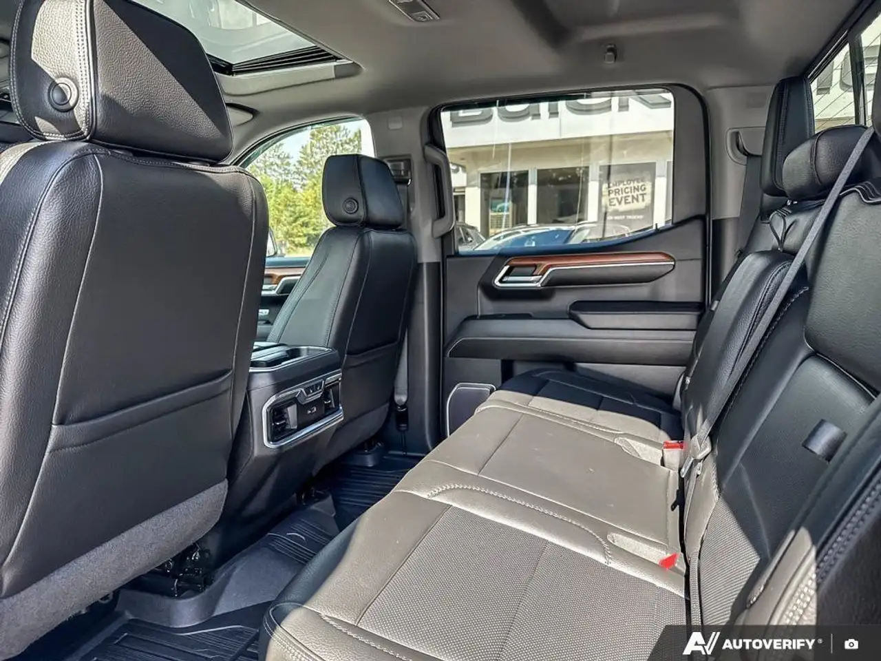 GMC Sierra 1500 photo GMC Sierra 1500