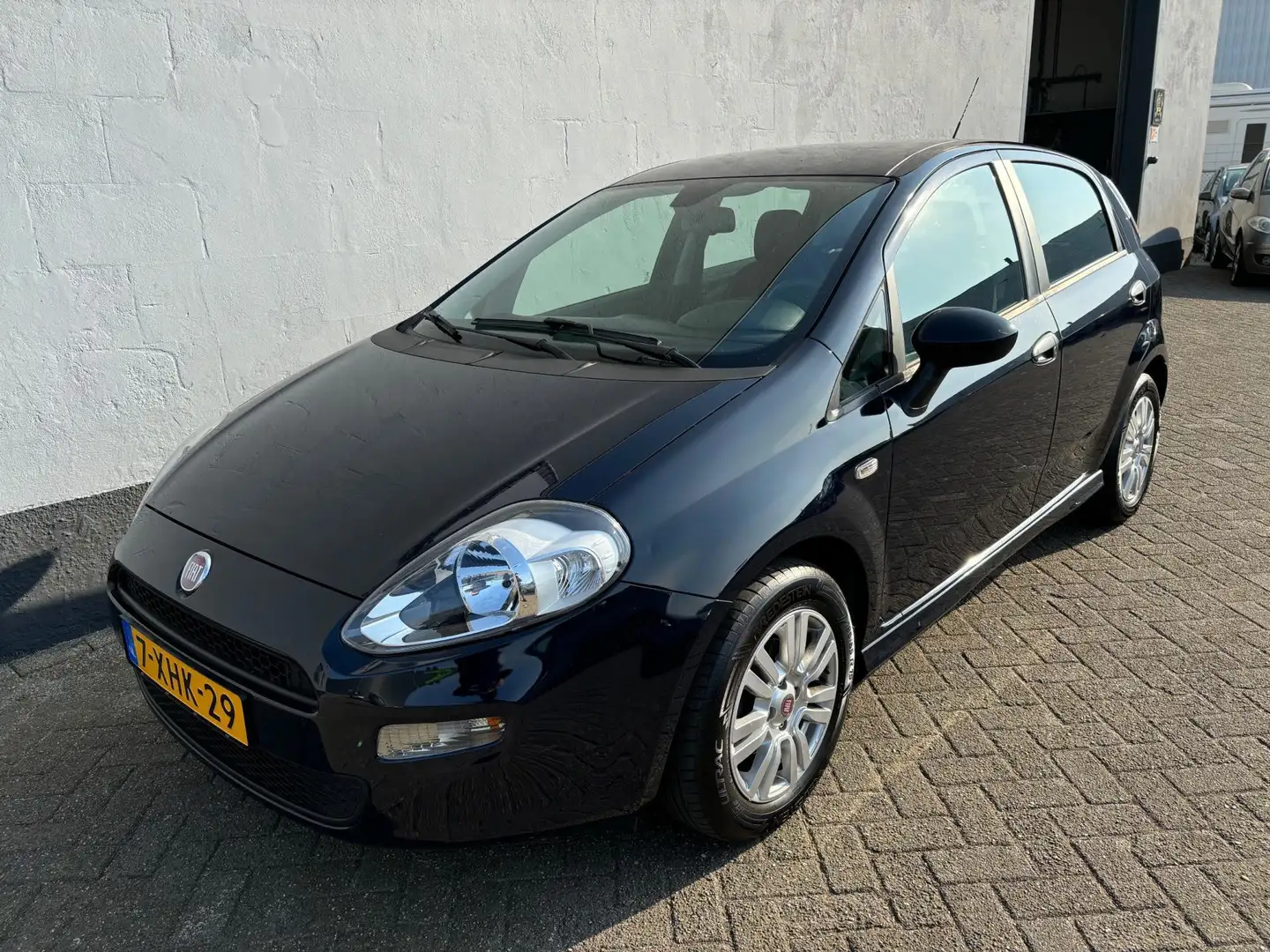 Fiat Punto Evo 0.9 TwinAir Street 5-Deurs - Cruise Control - LMV Blauw - 1