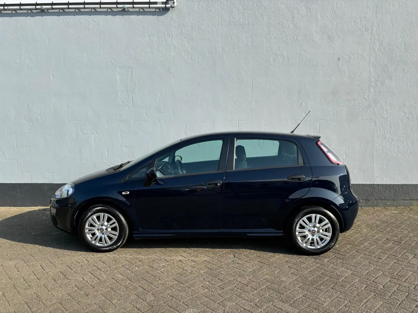 Fiat Punto Evo 0.9 TwinAir Street 5-Deurs - Cruise Control - LMV Blauw - 2