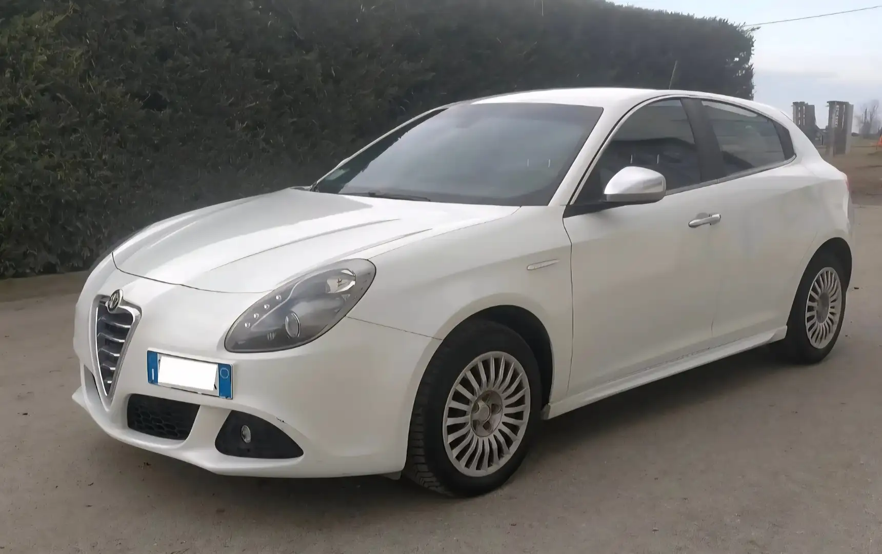 Alfa Romeo Giulietta Giulietta III 2010 2.0 jtdm(2) Progressio CL 170cv - 2