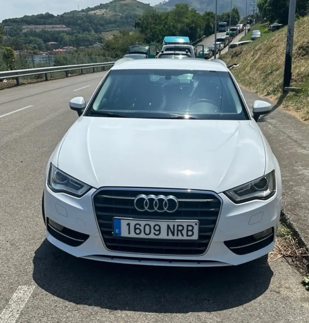 Audi A3 Sportback 2.0TDI Ambition EEL 150 Edición Especial Lanzamiento - 1