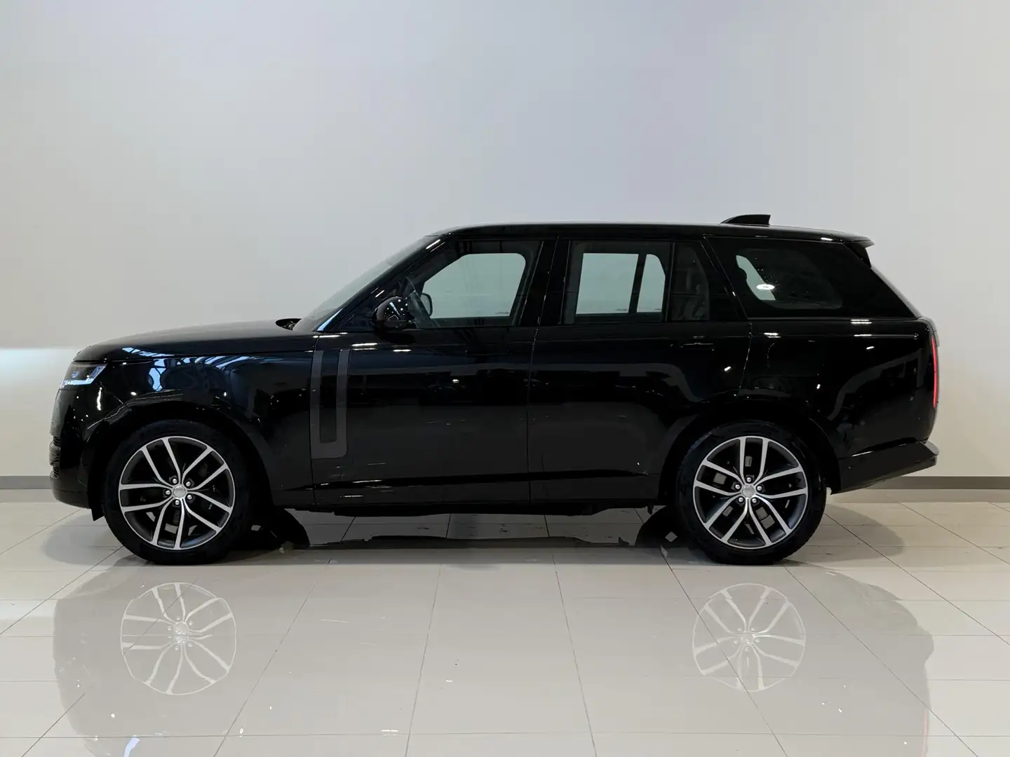 Land Rover Range Rover 3.0 P440e HSE PHEV | Panorama dak | 22 inch | Shad Noir - 2