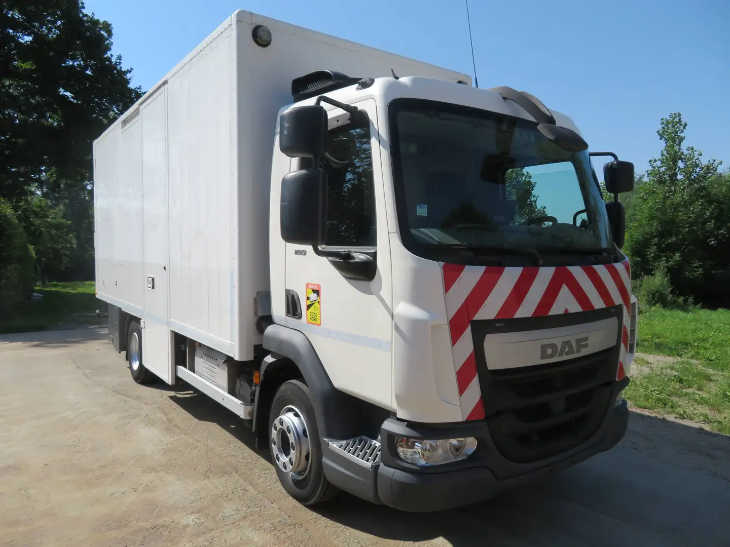 Trucks-Lkw DAF LF180FA - ingericht Weiß - 1