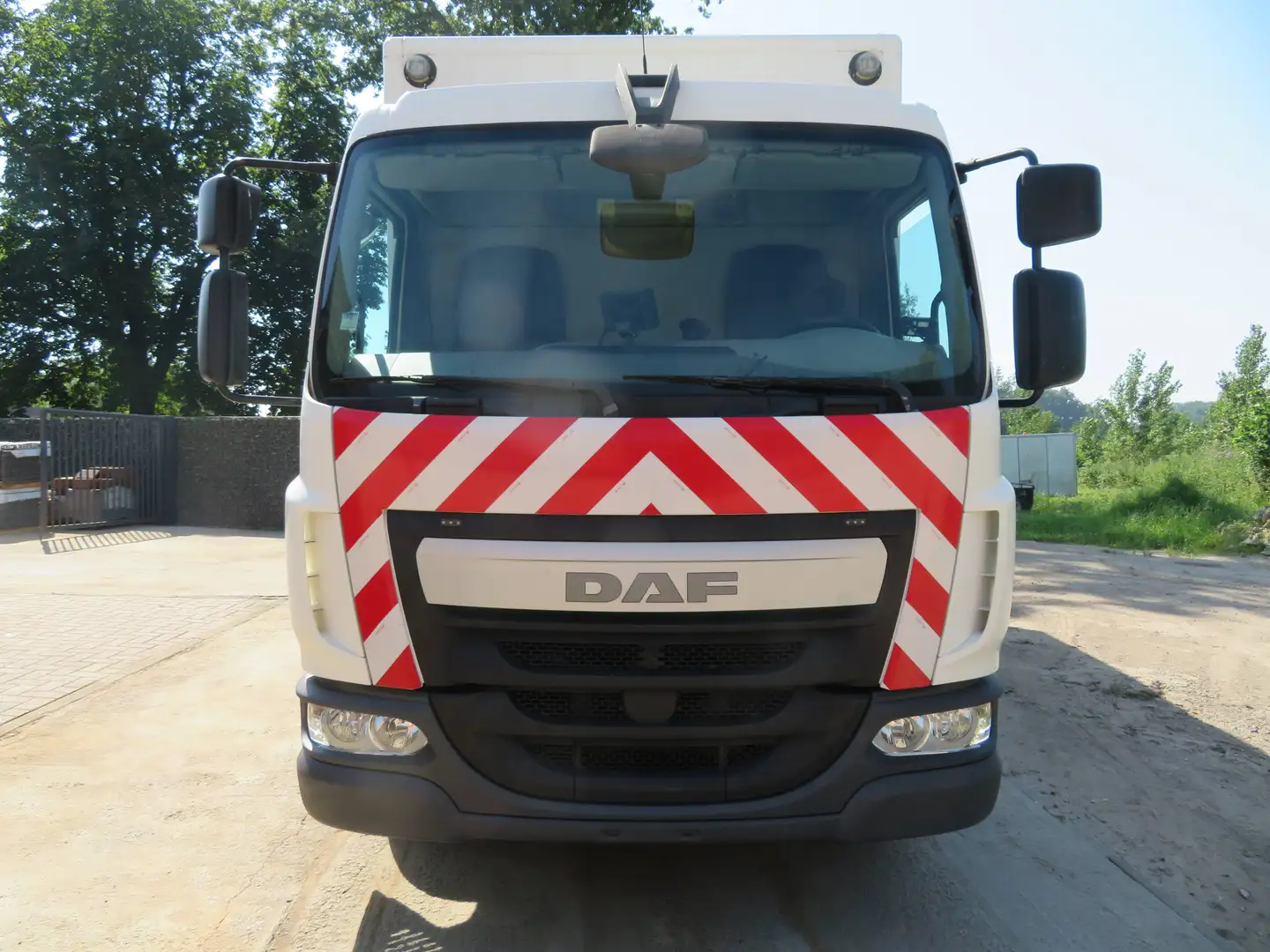 Trucks-Lkw DAF LF180FA - ingericht Weiß - 2