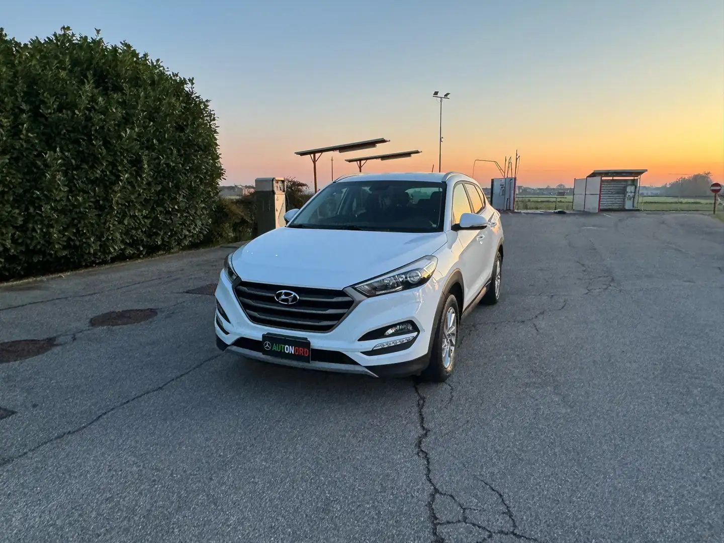 Hyundai TUCSON 1.7 crdi Comfort Plus Pack 2wd 115cv Blanco - 1