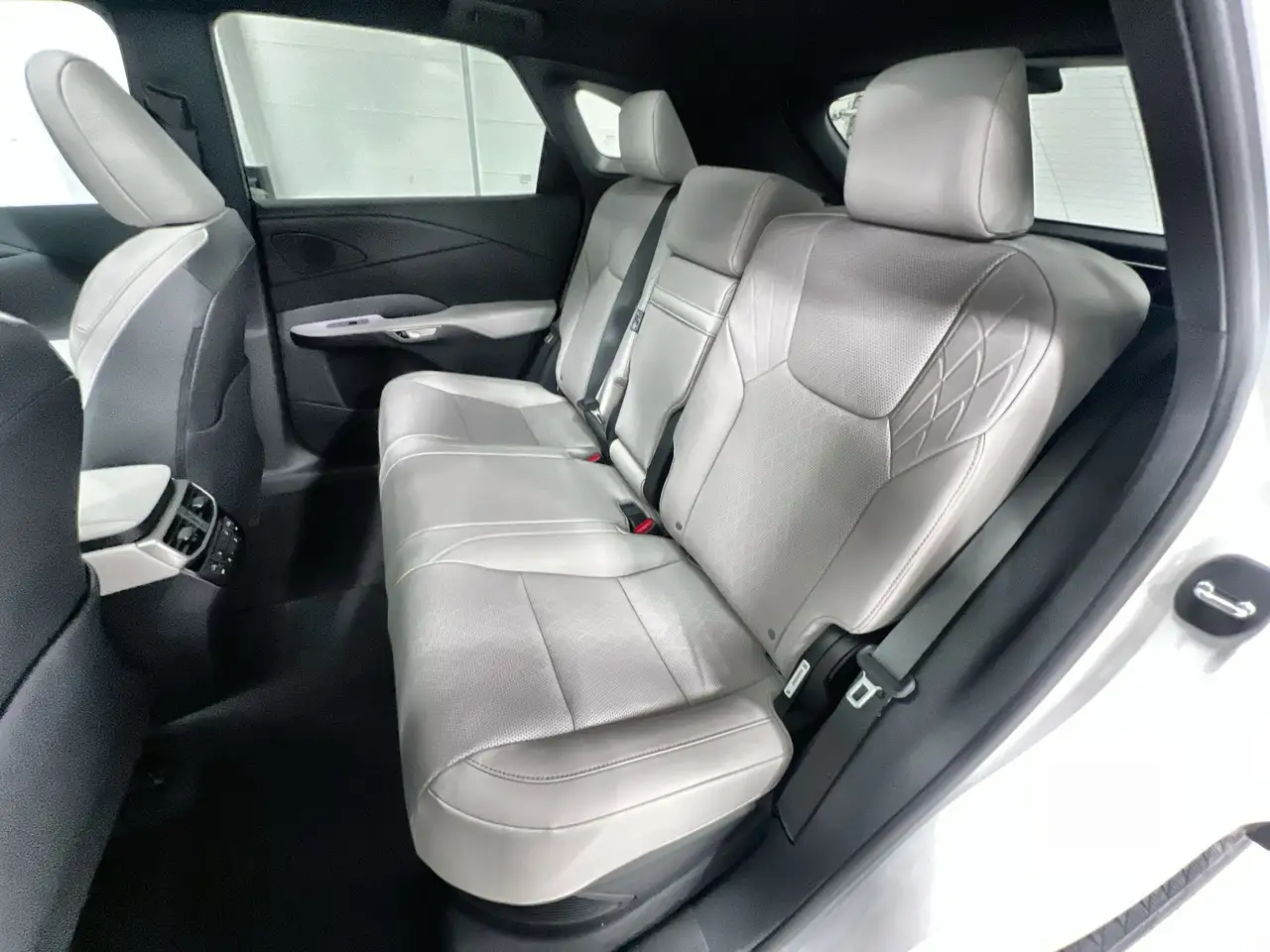 Lexus RX photo Lexus RX