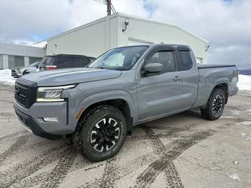 PRO-4X King Cab caisse standard 4x4