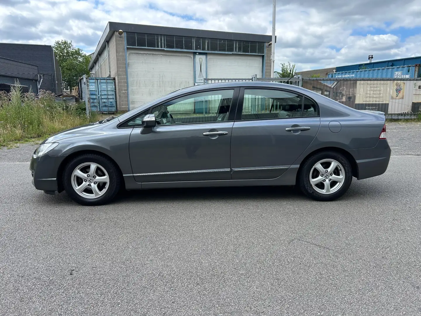 Honda Civic 1.3 Hybrid Carplay/Stoelverwarming/Cruise/Clima Grey - 2
