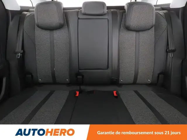 Peugeot 3008 view 17