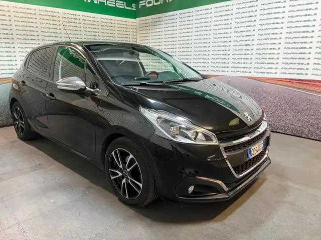 Peugeot 208 208 I 2015 5p 1.2 puretech Allure s