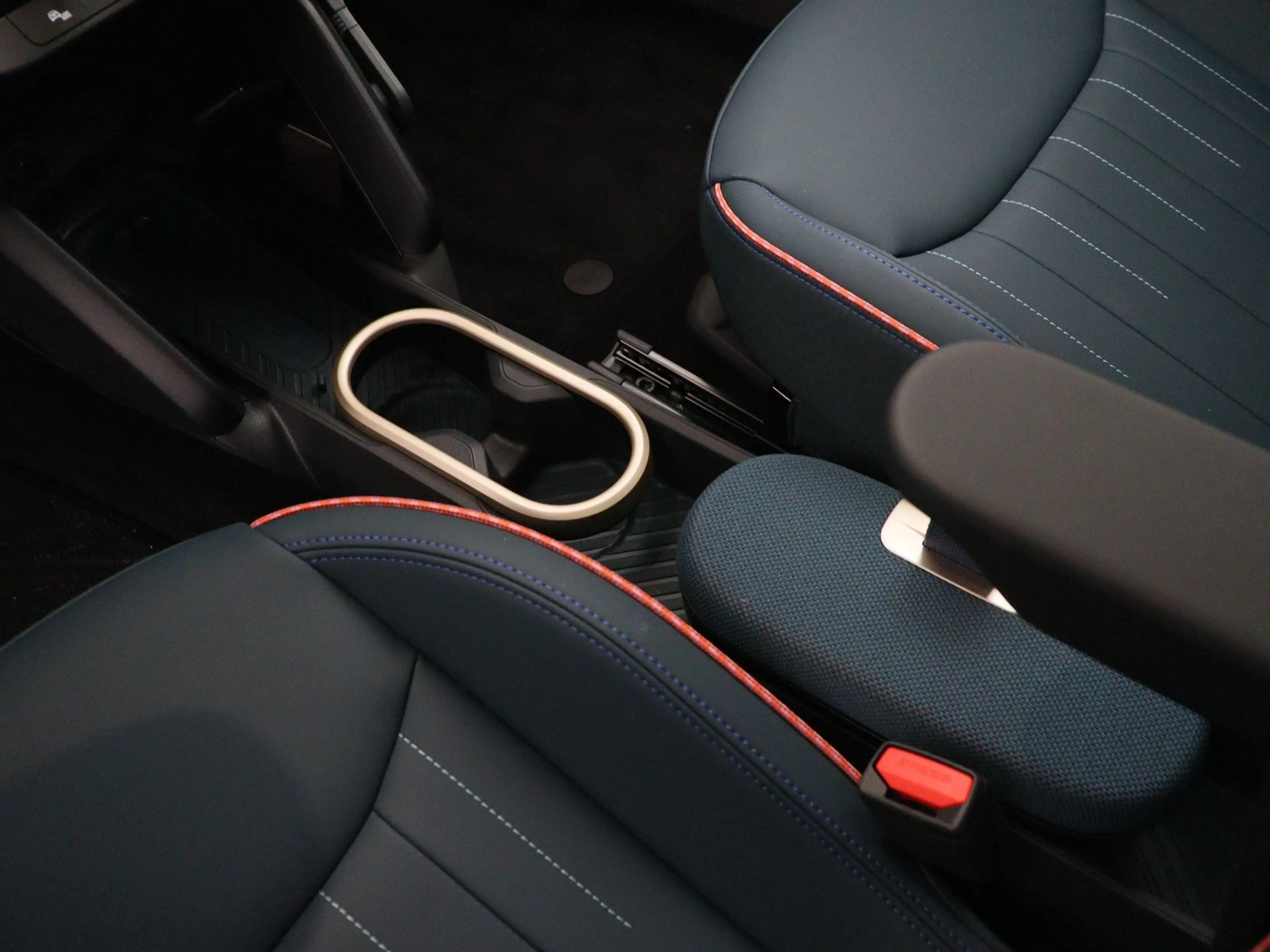 MINI Aceman SE Favoured Pakket M — photo 11