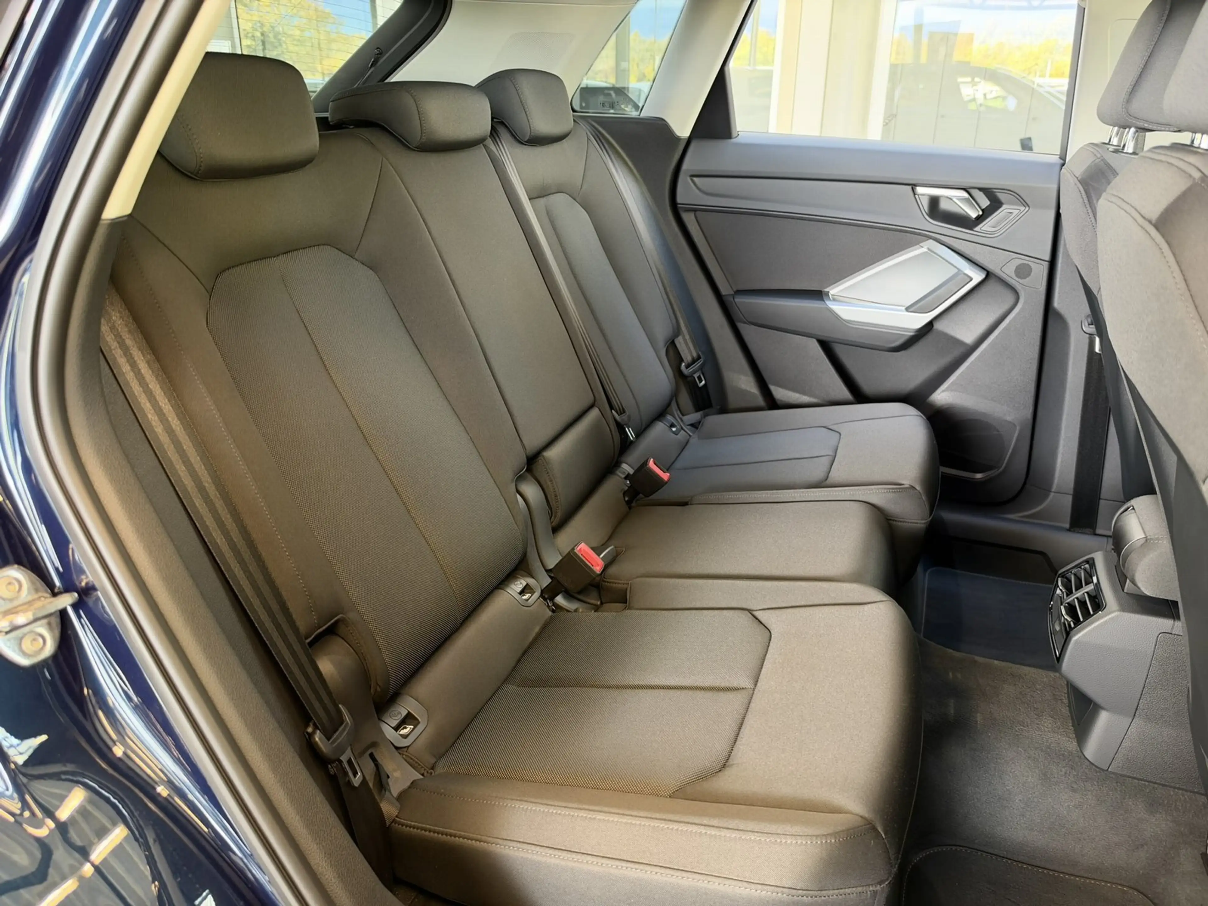 Audi Q3 35 TFSI advanced ACC+LED+SHZ+ALLWETTER+PDC+++ — photo 13