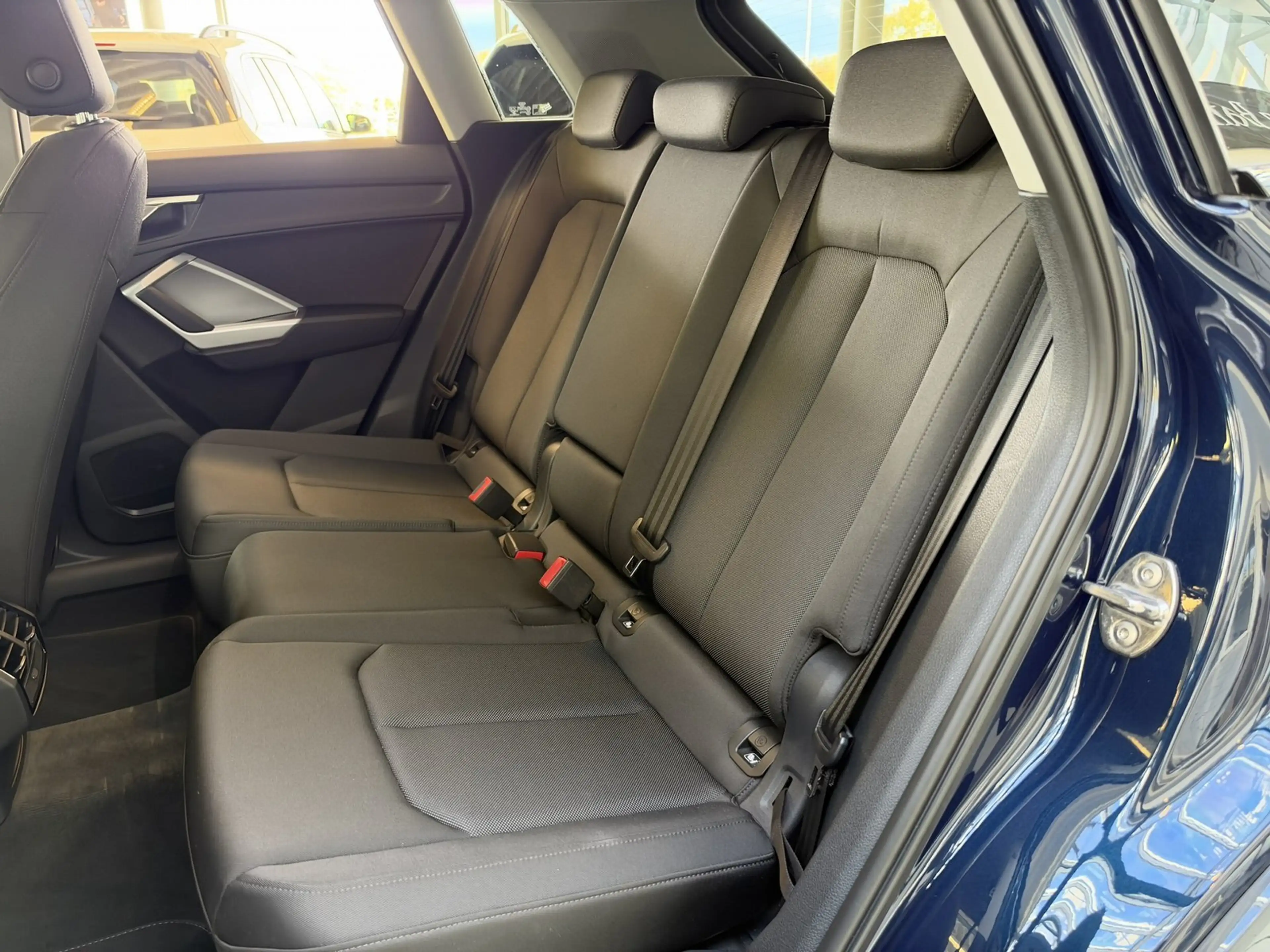 Audi Q3 35 TFSI advanced ACC+LED+SHZ+ALLWETTER+PDC+++ — photo 12