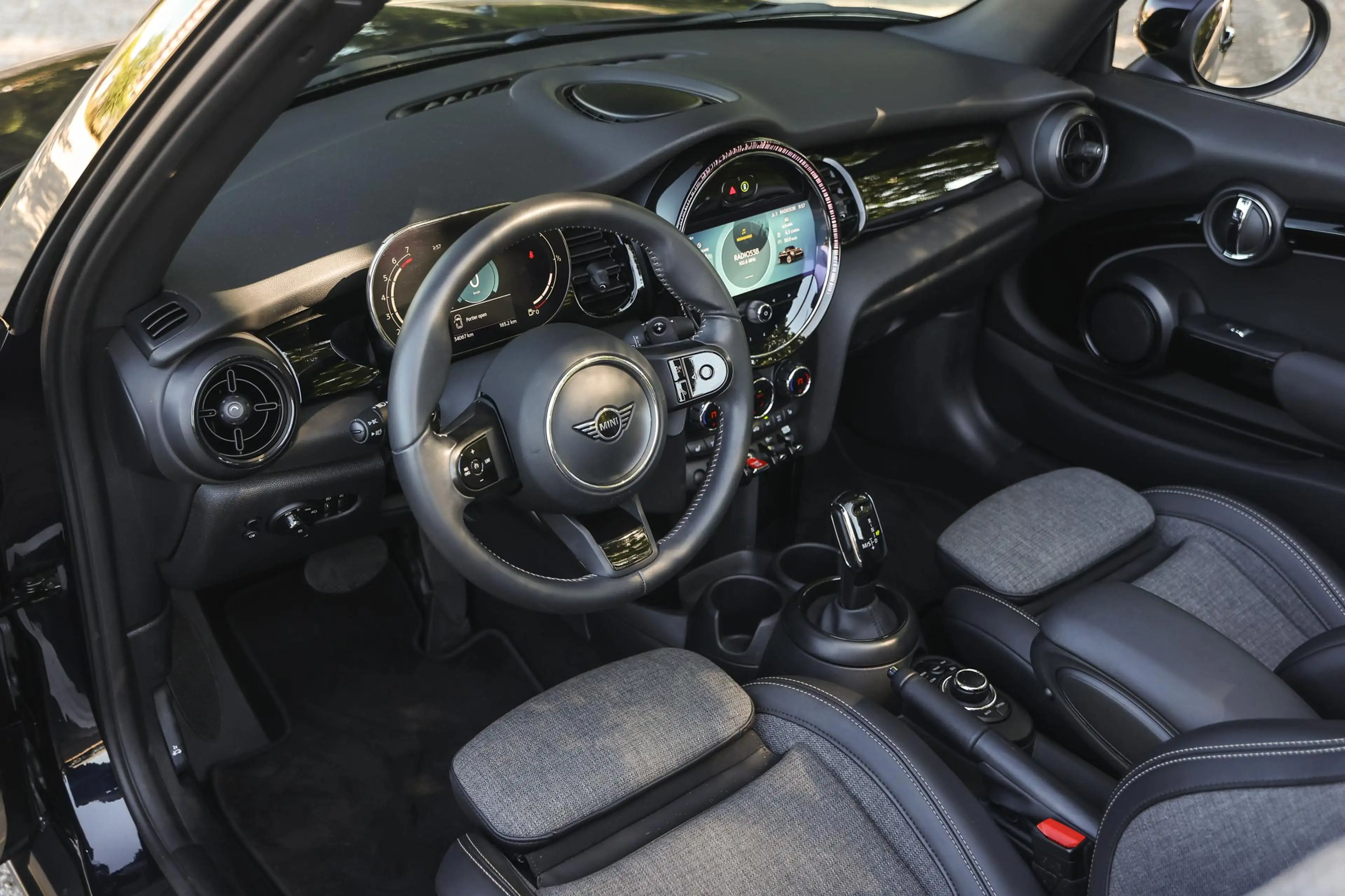 MINI Cooper S Cabrio Classic Automaat / Sportstoelen / Comfort Access / — photo 3