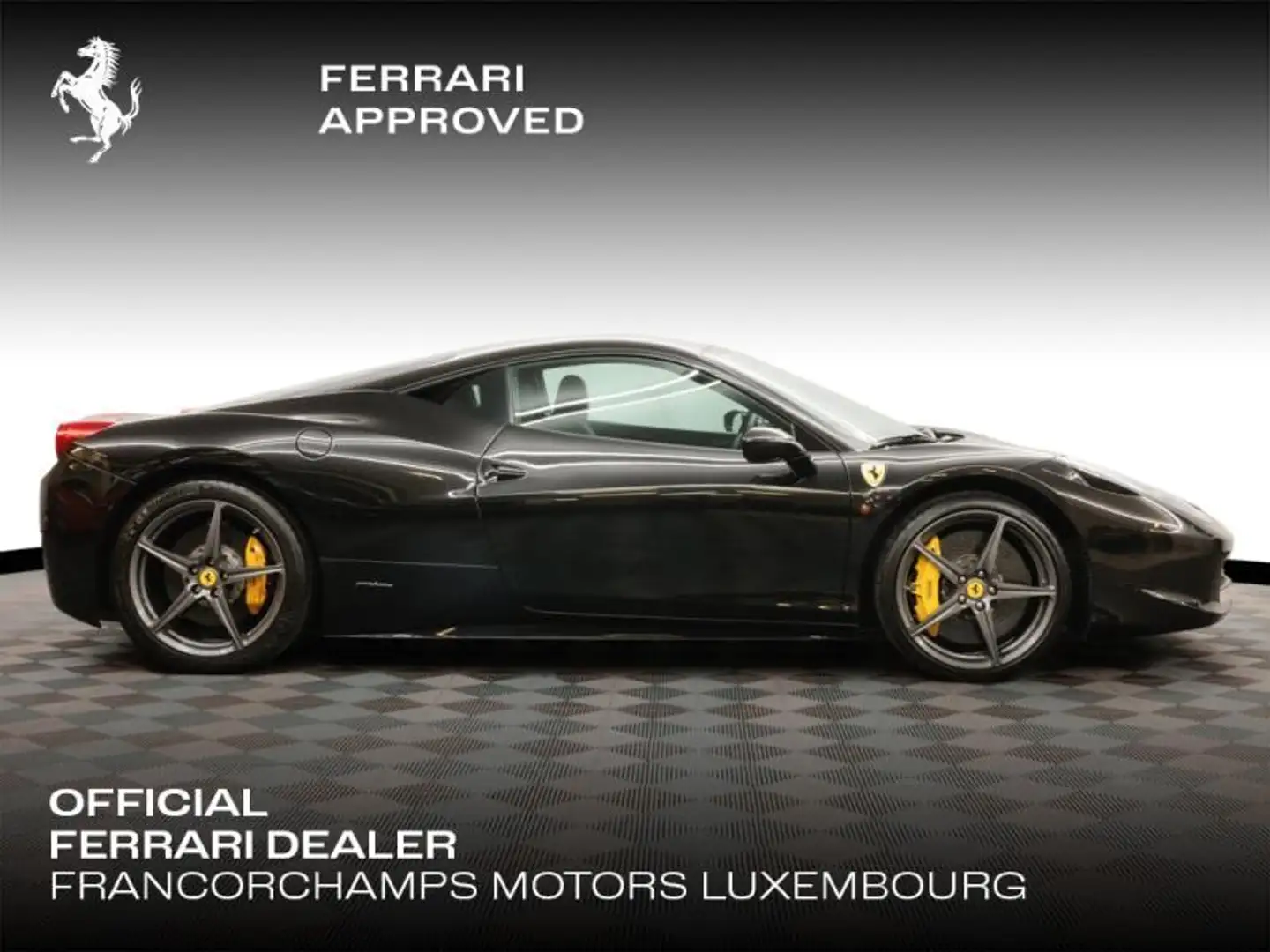 Ferrari 458 Italia Schwarz - 2