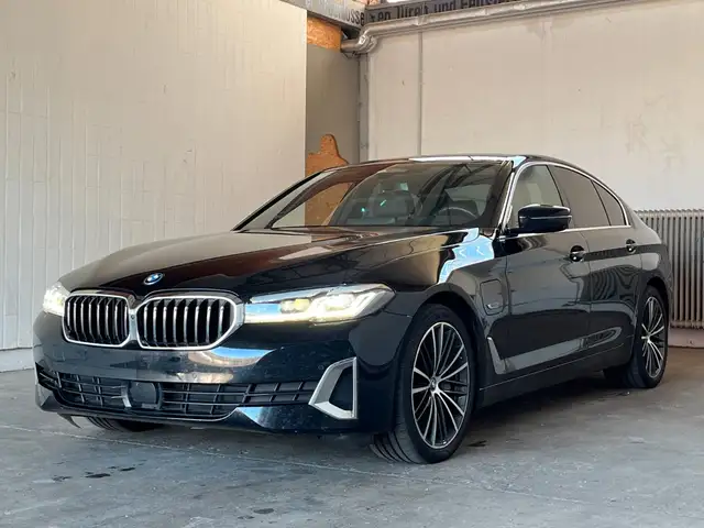 BMW 545 e*xDrive*Luxury*360°*Comfort*DriveAss*UNFALL