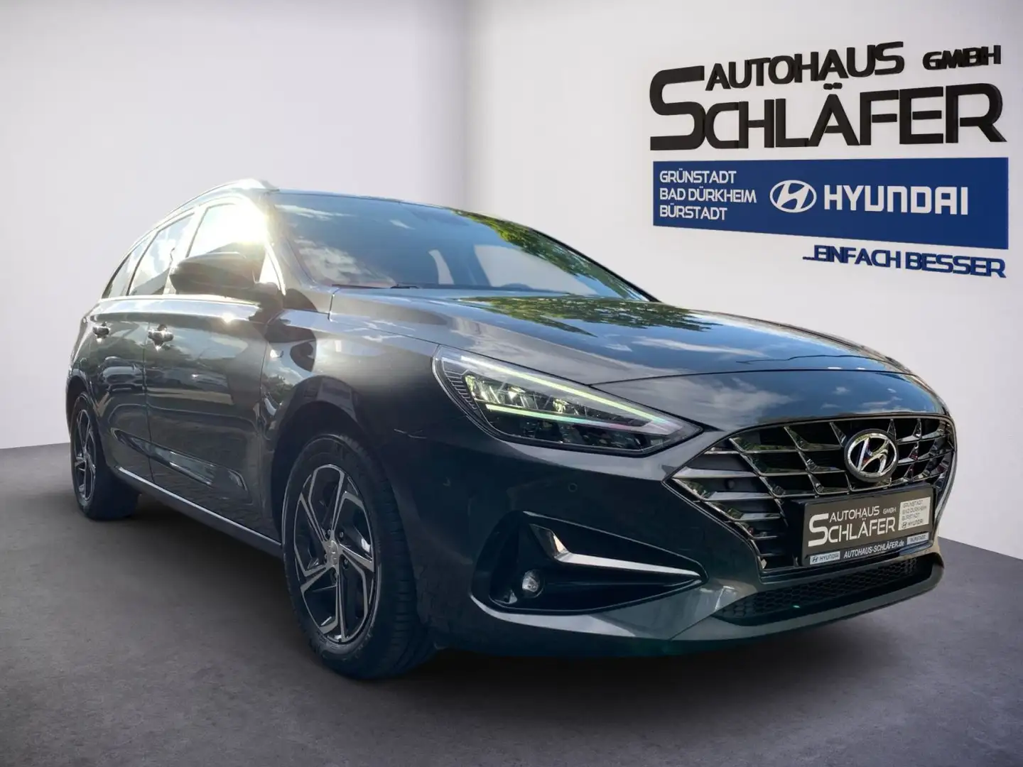 Hyundai i30 Kombi 1.5 T-GDI 7-DCT Intro Edition Mild-Hyb Grigio - 2