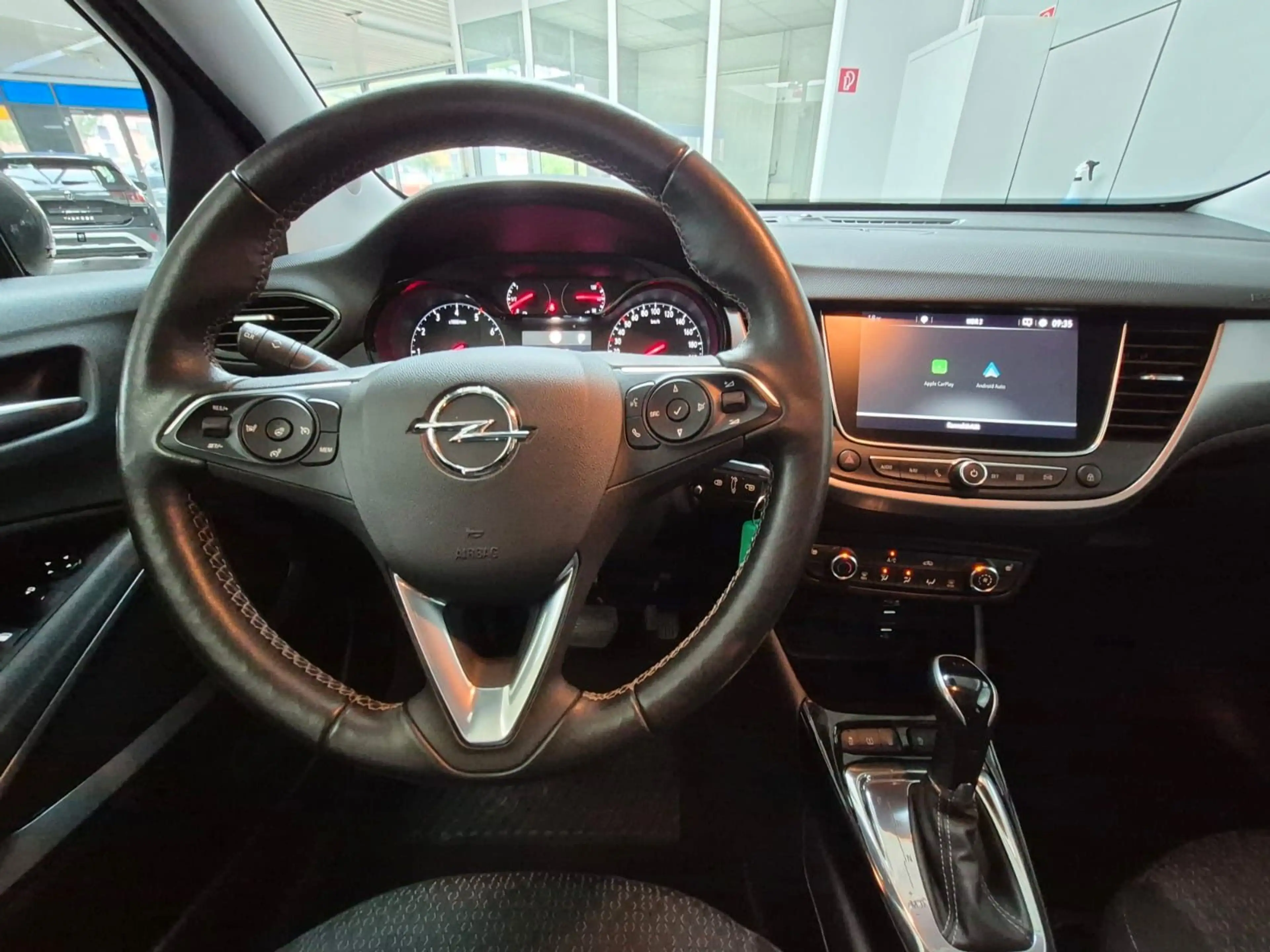 Opel Crossland X Crossland 1.2 Automatik Edition AHK Kamera GRA — photo 13