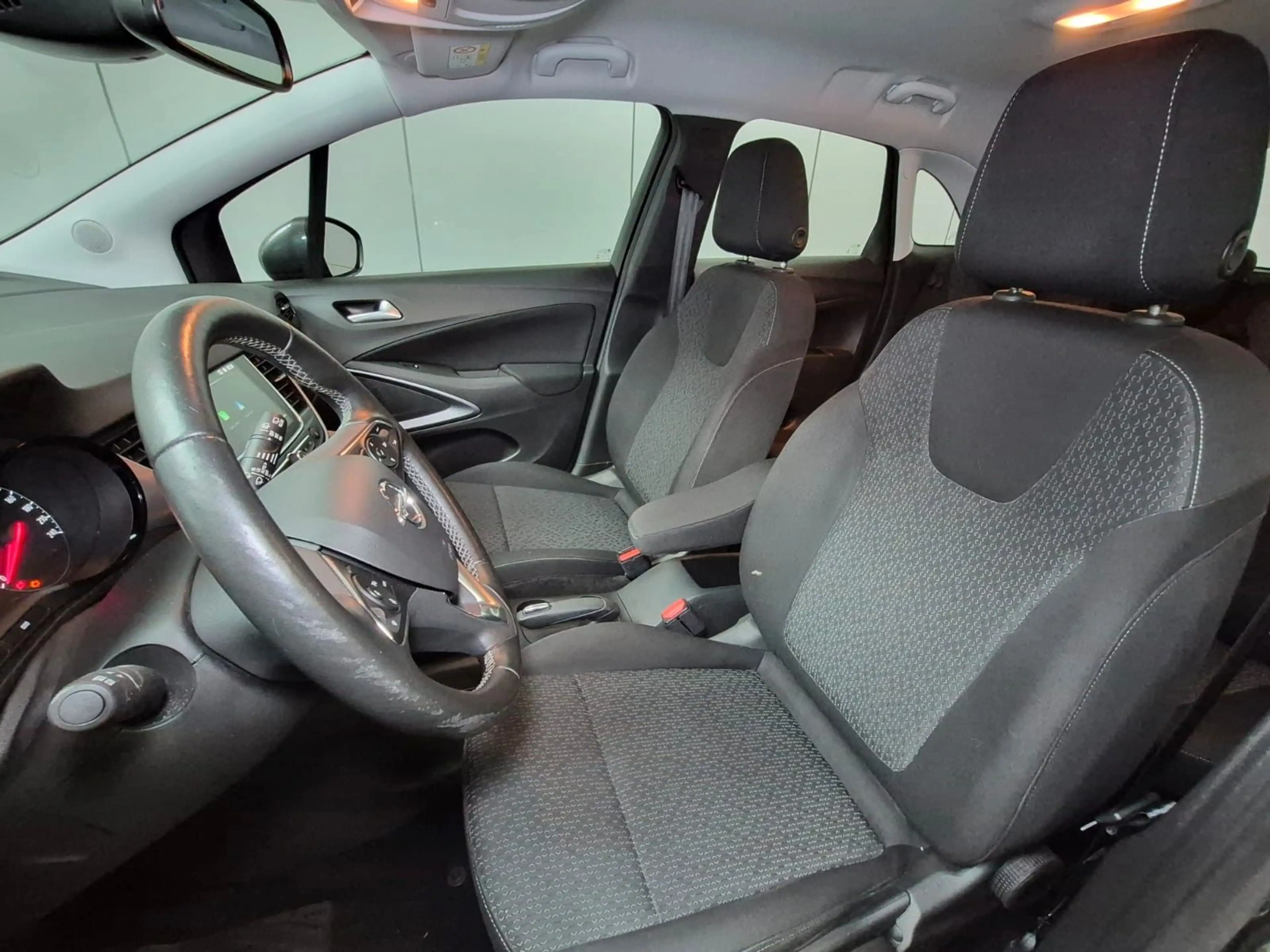 Opel Crossland X Crossland 1.2 Automatik Edition AHK Kamera GRA — photo 11