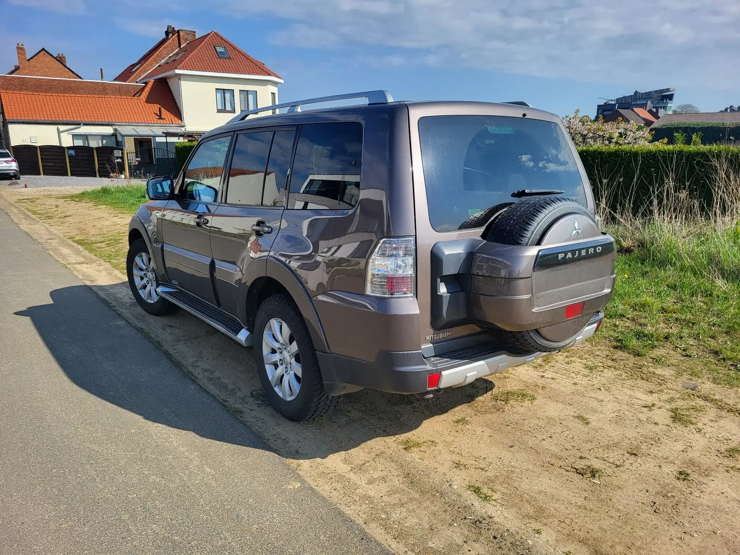 Mitsubishi Pajero 3.2 DI-D Automatik Limited Edition Maro - 2