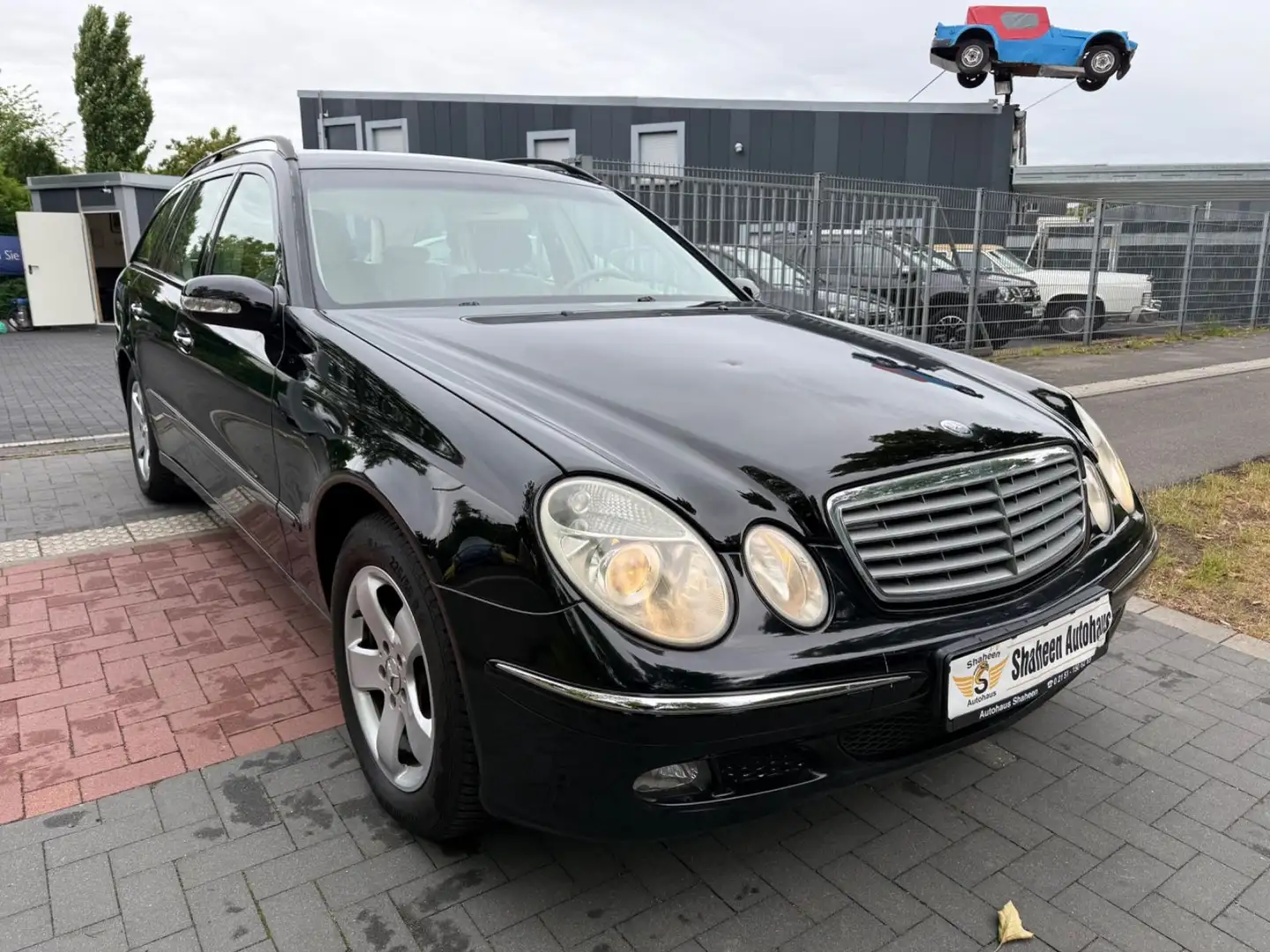 Mercedes-Benz E 240 E -Klasse T-Modell E 240 T Noir - 1