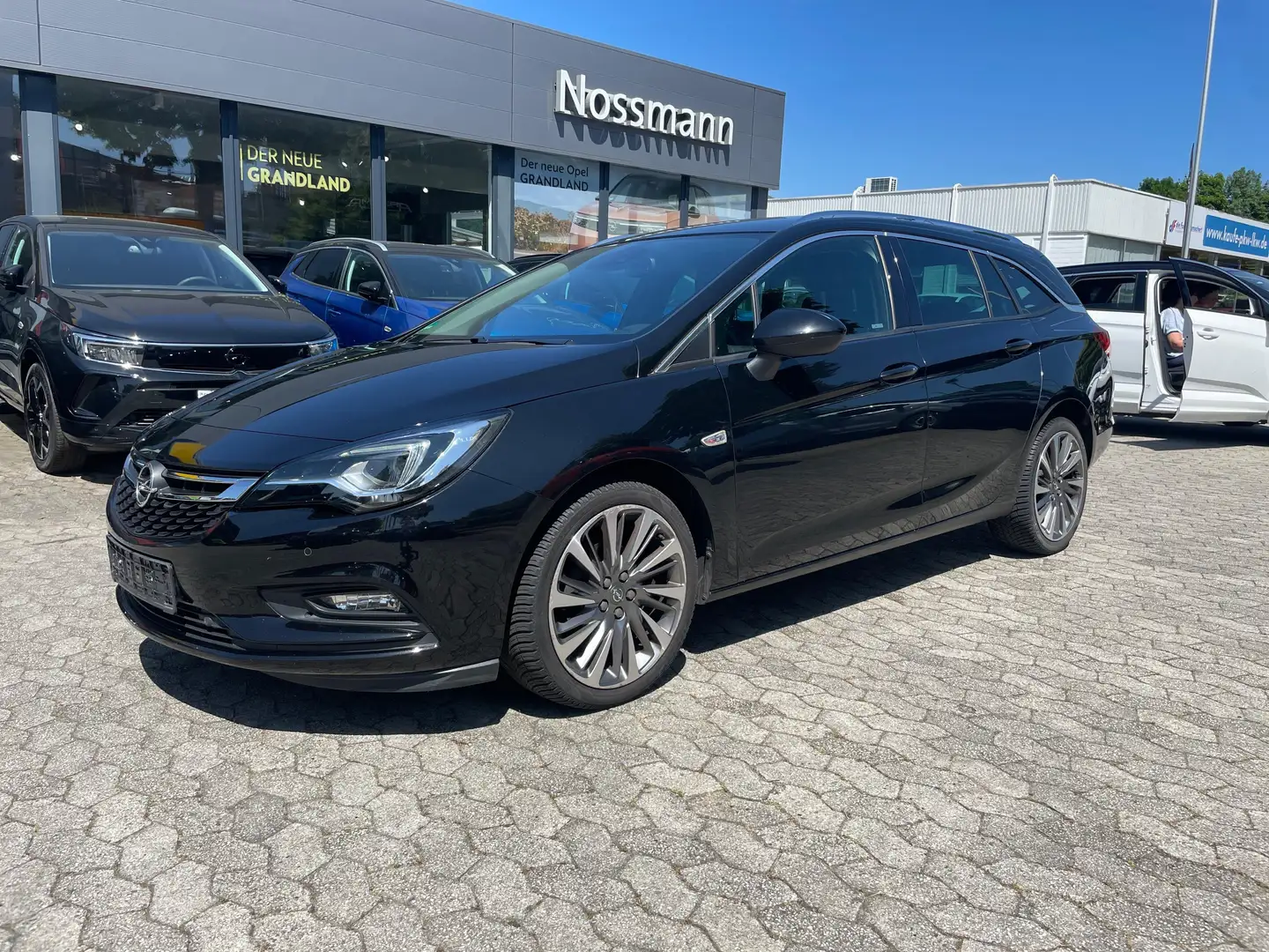 Opel Astra ASTRA K ST ULTIMATE1.4 T+LEDER+NAVI+MATRIX Schwarz - 1