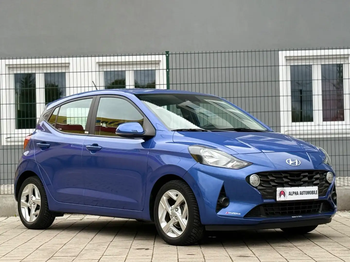 Hyundai i10 Trend/KLIMA/Automatik Blau - 2