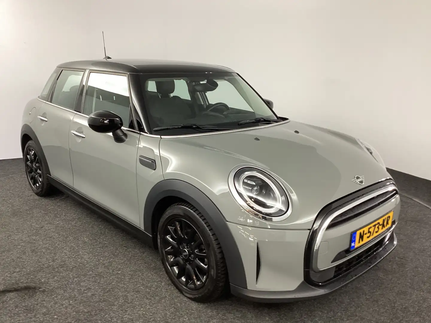 MINI Cooper Mini 1.5 Business Edition | Black style | PDC | Cl Grijs - 2