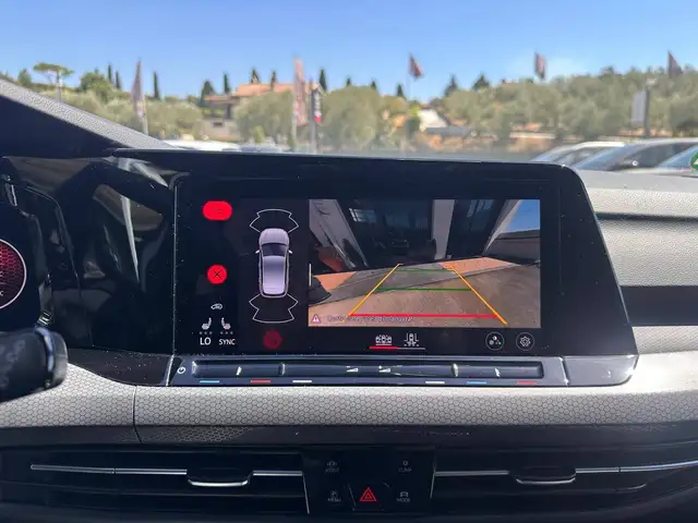 Volkswagen Golf view 14