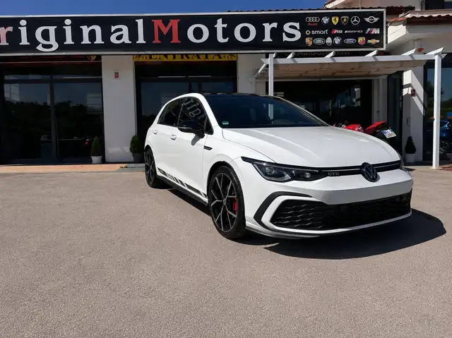 Volkswagen Golf view 2