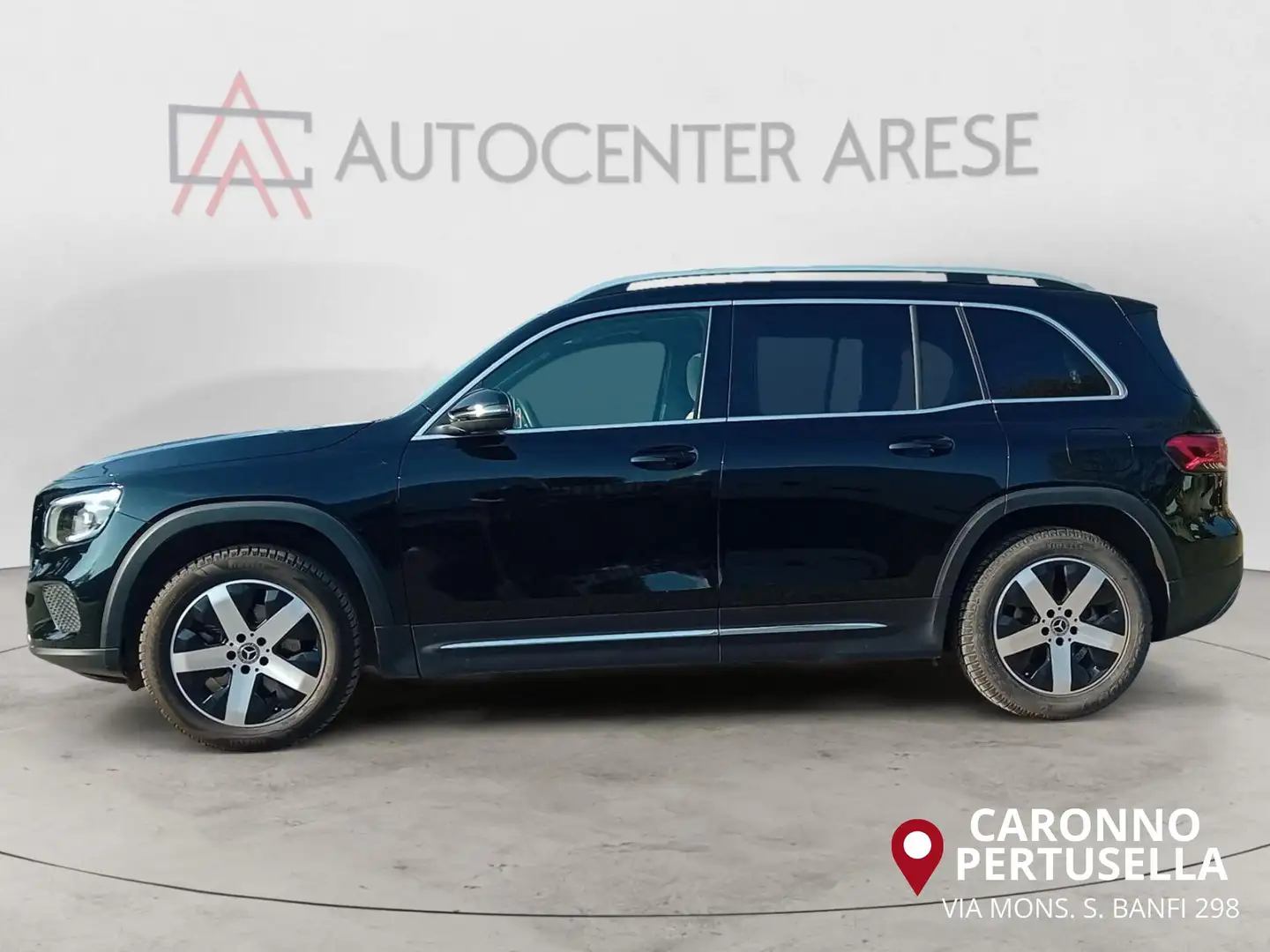 Mercedes-Benz GLB 180 d Automatic Sport Plus crna - 2