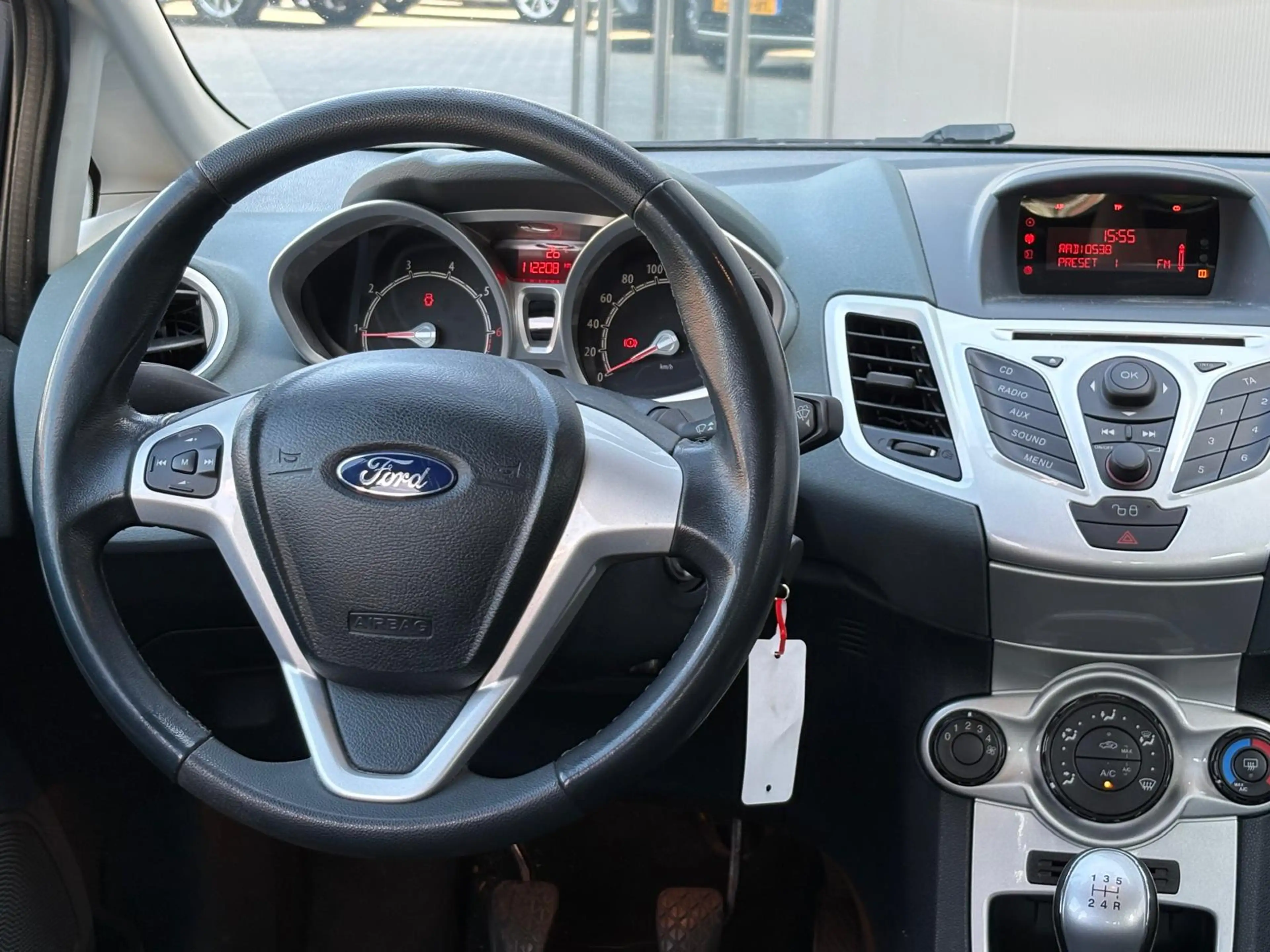 Ford Fiesta 1.6 16v 120PK Titanium Airco/Trekhaak/Elektrisch-p — photo 11